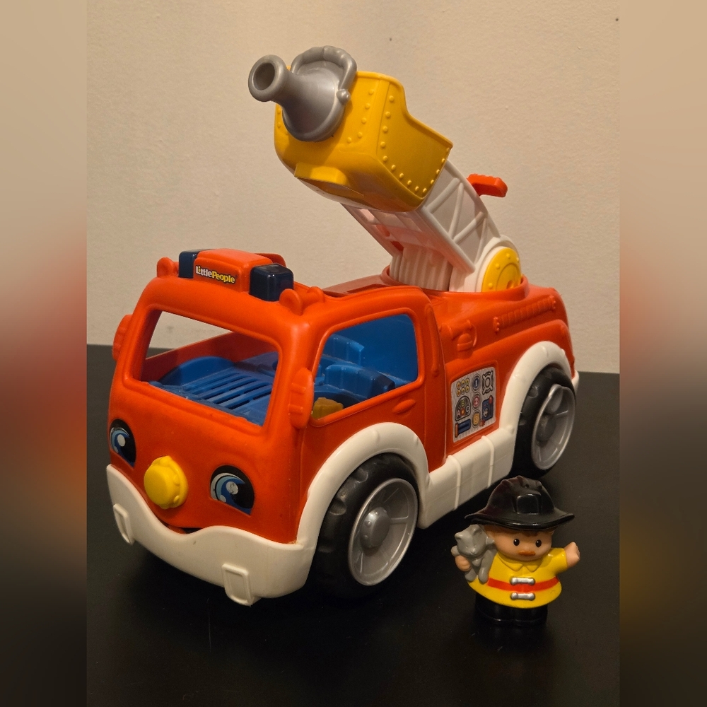 Little People Lift 'N Lower Fire Truck With Fireman Holding Cat